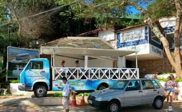 Passeio de Trolley em Búzios buzios trolley