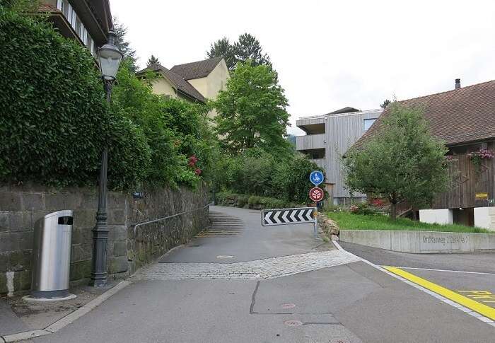 Entrada da subida da rua que leva para o Monte Pilatus