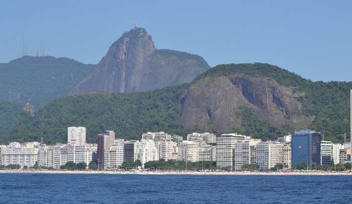 Praia de Copacabana - Viagens Bacanas