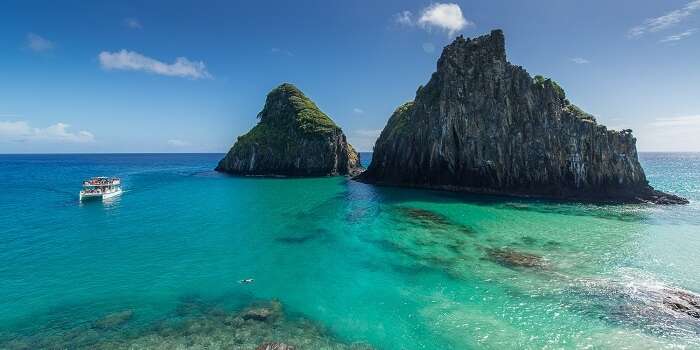 Praia Cacimba do Padre em Fernando de Noronha