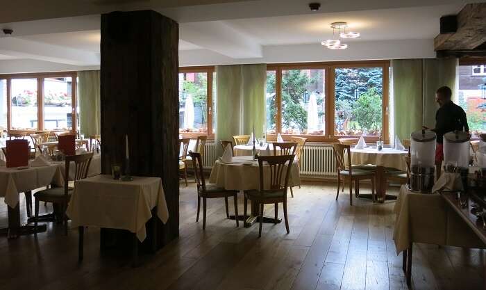 Restaurante do Hotel Bristol em Zermatt - Viagens Bacanas