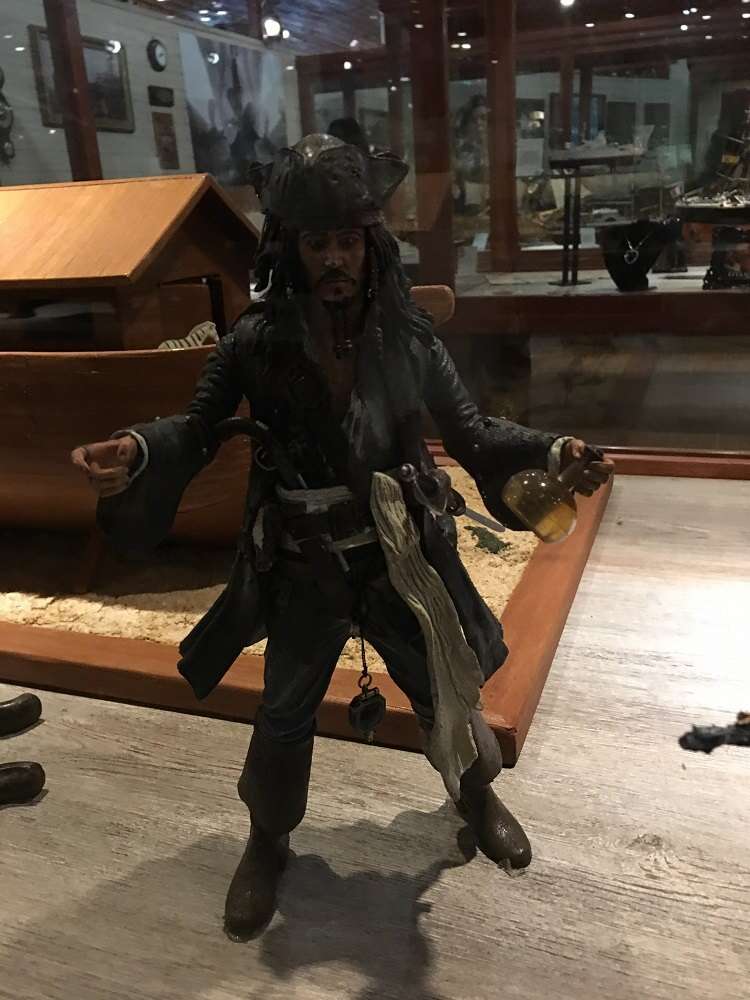 Museu do Capitao Jack Canela miniatura capitao Jack Sparrow