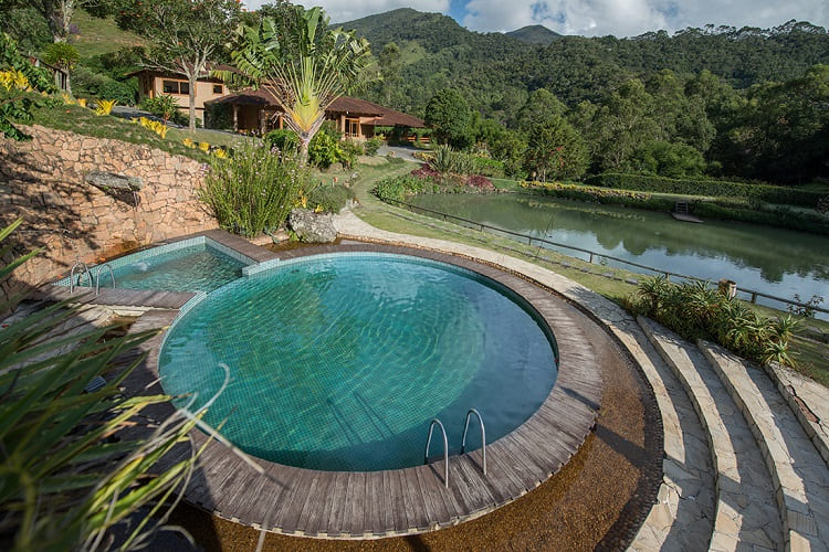 Piscina natural do Parador Lumiar em Nova Friburgo - Viagens Bacanas 