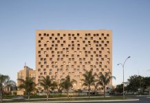 B Hotel Brasília: um hotel prático, bonito e bem localizado B Hotel Brasília - foto Joana França