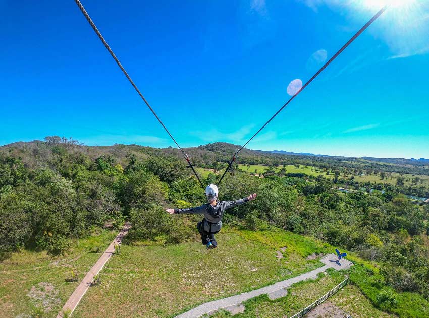 Tirolesa da Nascente Azul - Bonito - foto divulgação