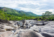 5 destinos perto de Brasília pra conhecer de carro Chapada dos Veadeiros - foto divulgação