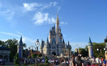 Suas Férias na Disney – Os Melhores Pacotes para Orlando Pacotes de viagem para Olando - foto de donformigone1 por Pixabay