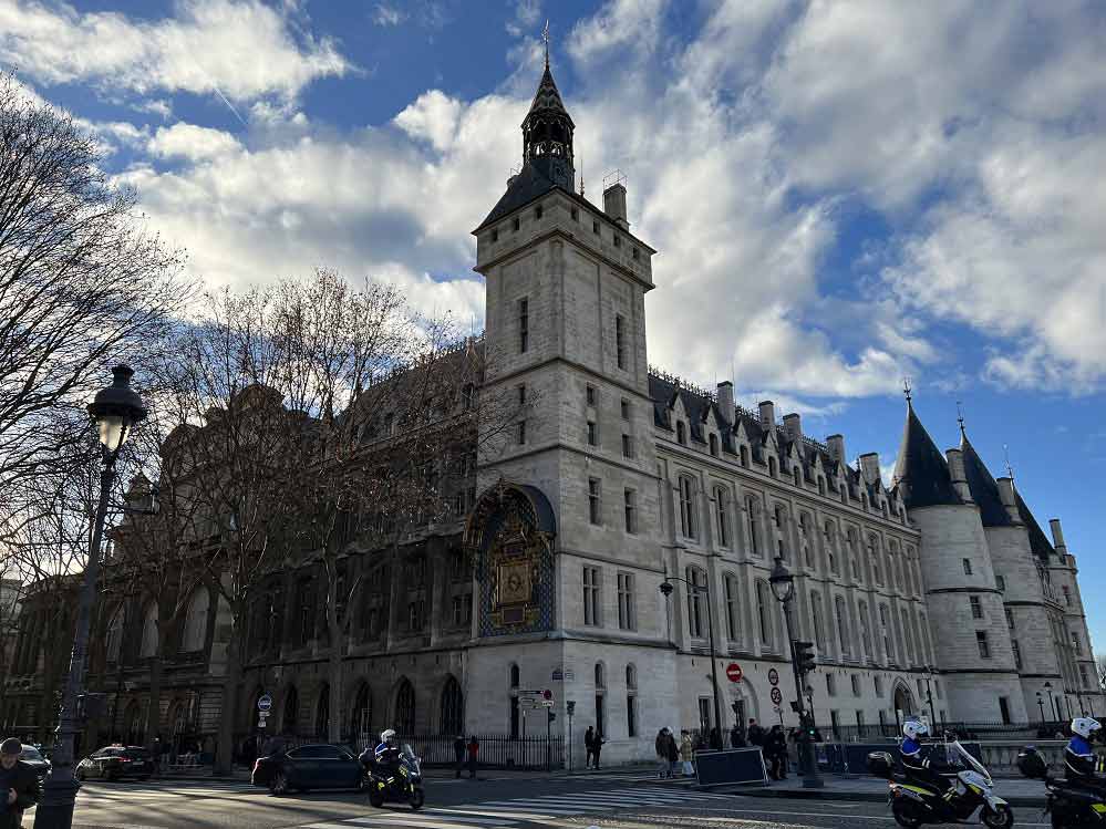 Conciergerie - Paris - Viagens Bacanas