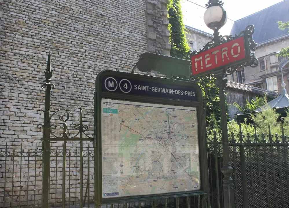Metrô Saint Germain des Prés - foto Booking.com