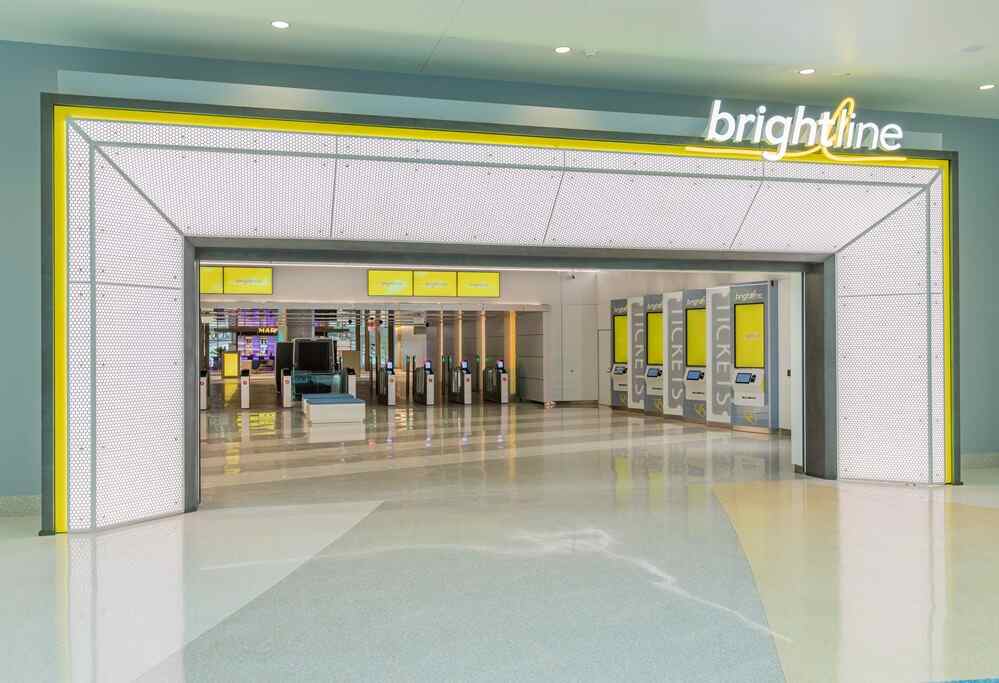 Orlando Station entrance -foto Brightline