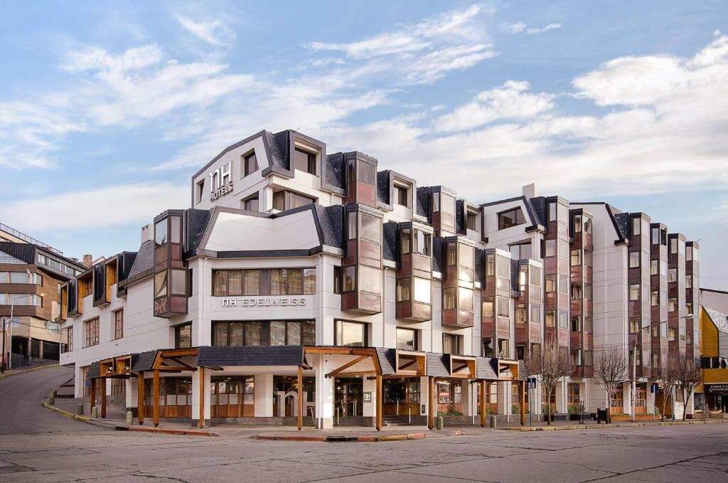 Onde Ficar em Bariloche? 6 Hotéis Incríveis para sua Viagem 2 Hotel NH Bariloche Edelweiss - foto Booking