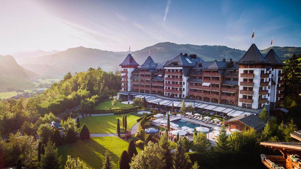 The Alpina Gstaad Hotel - foto Booking