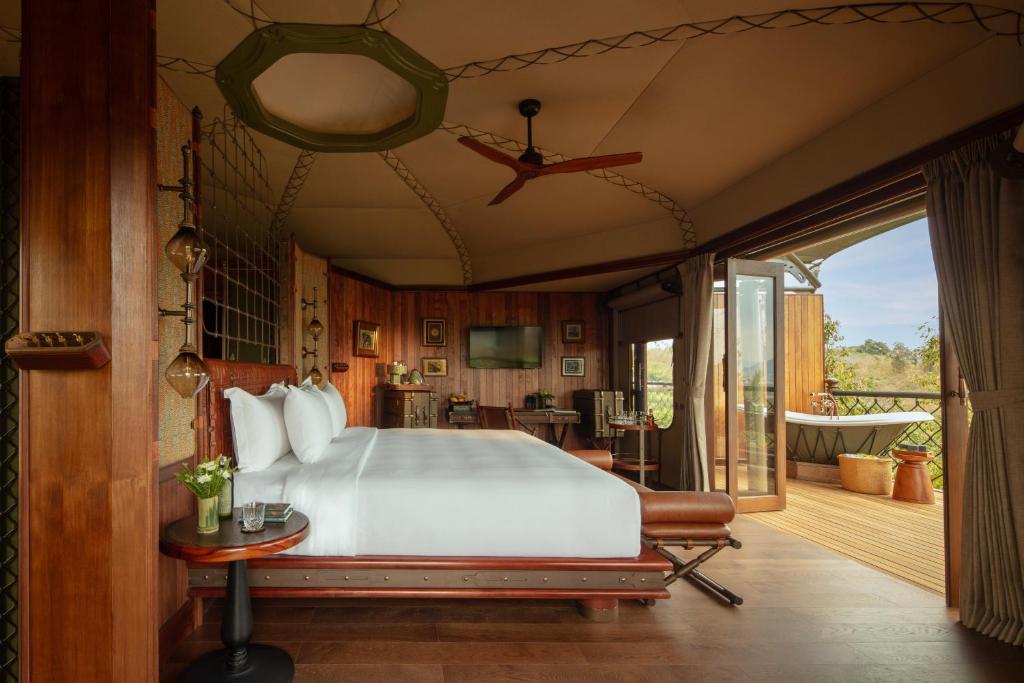 Anantara Golden Triangle Elephant Camp & Resort - foto Booking