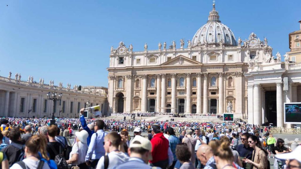 Praça São Pedro - Vaticano - Itália - foto Canva