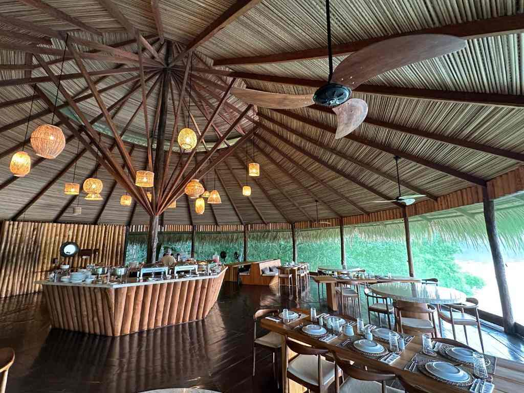 Restaurante do Juma Lodge Amazônia - foto Booking