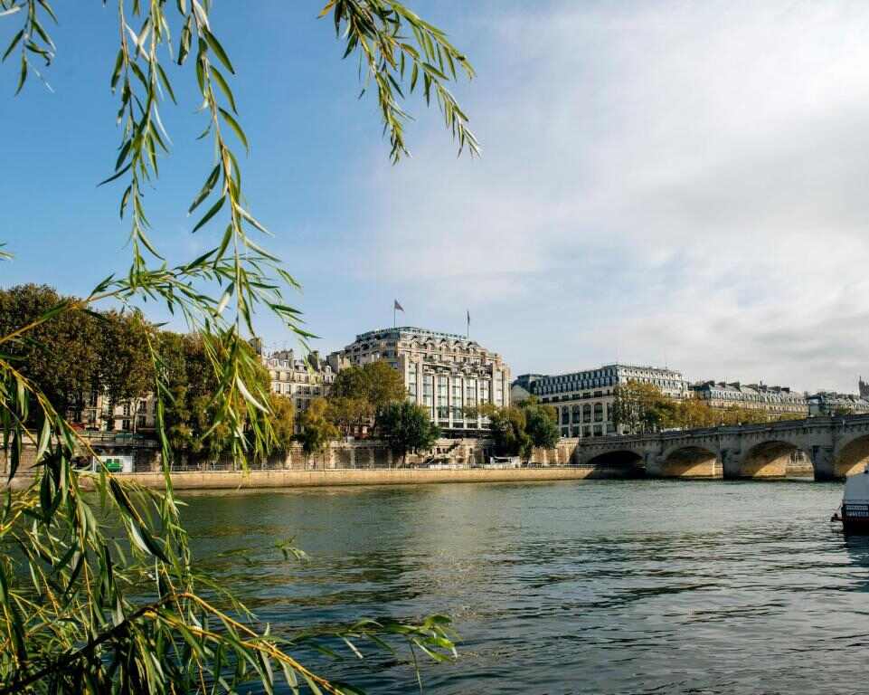 Hotel Cheval Blanc Paris foto Booking