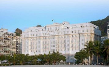 Hotel Copacabana Palace Rio de Janeiro: A Belmond Hotel Fachada do Belmond Copacabana Palace Rio de Janeiro - foto Booking