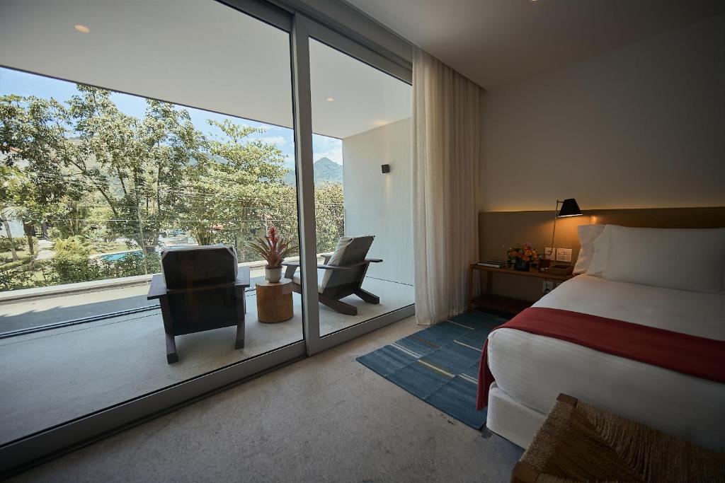 Hotel Fasano Angra dos Reis: 9 motivos para você se hospedar 3 Quarto do Hotel Fasano Angra dos Reis - foto Booking