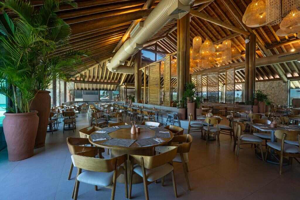 Samoa Villa Resort: Um Refúgio com Piscina de Areia em Porto de Galinhas 9 Restaurante no Samoa Villa Resort Muro Alto