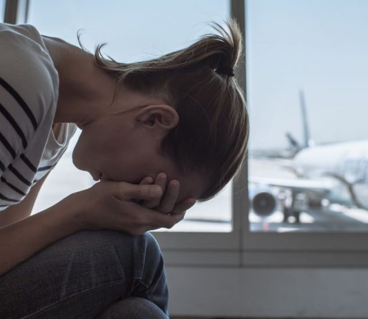 Como sobreviver a um Voo de Longa Duração: Dicas Práticas Como sobreviver a um Voo de Longa Duração