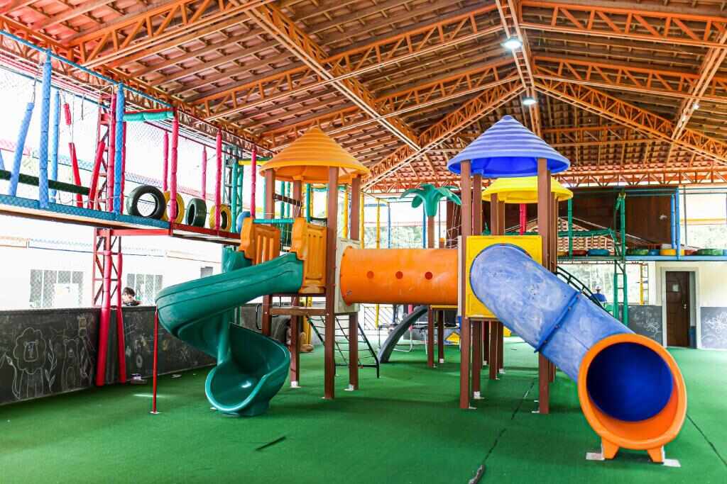 China Park Eco Resort: Diversão e Pensão Completa em Domingos Martins 6 Brinquedos no China Park Eco Resort - foto Booking