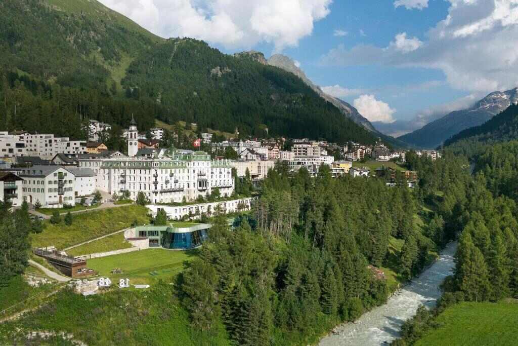 10 Melhores Hotéis da Suíça: dos Alpes aos Lagos 9 Grand Hotel Kronenhof – Pontresina - foto Booking