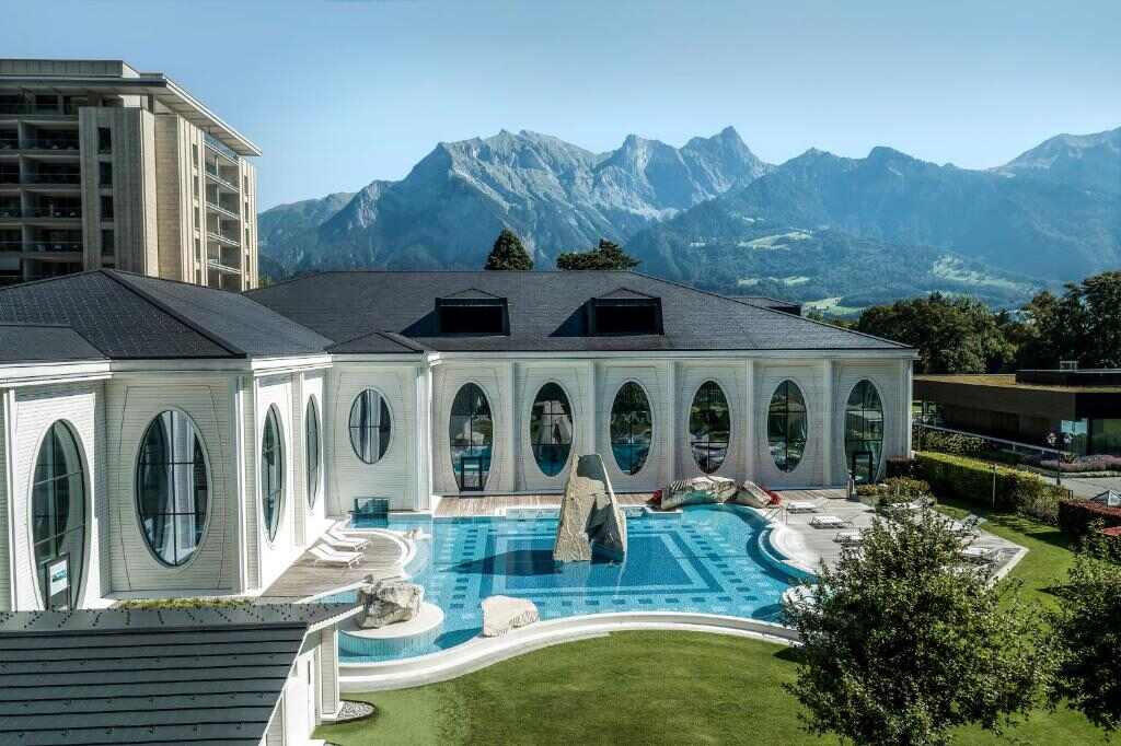 10 Melhores Hotéis da Suíça: dos Alpes aos Lagos 4 Hotel Grand Resort Bad Ragaz - foto Booking