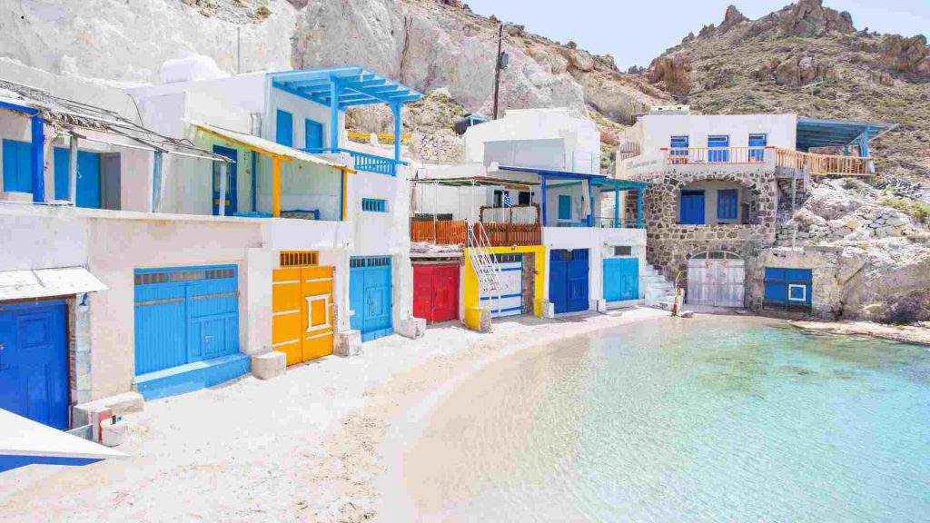 10 Melhores Lugares na Grécia que Você Precisa Conhecer 6 Milos - Grécia - imagem Canva