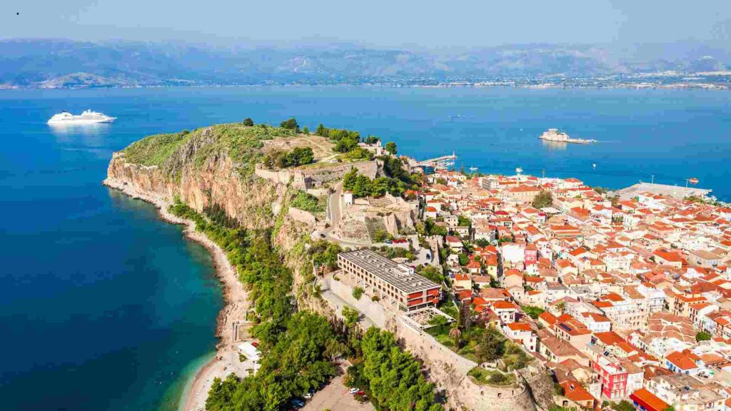 10 Melhores Lugares na Grécia que Você Precisa Conhecer 10 Nafplio - Grécia - imagem Canva