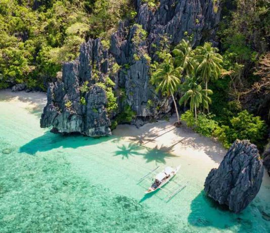 Praia de Entalula: A Melhor do Mundo em 2026 Praia de Entalula Beach - imagem Canva