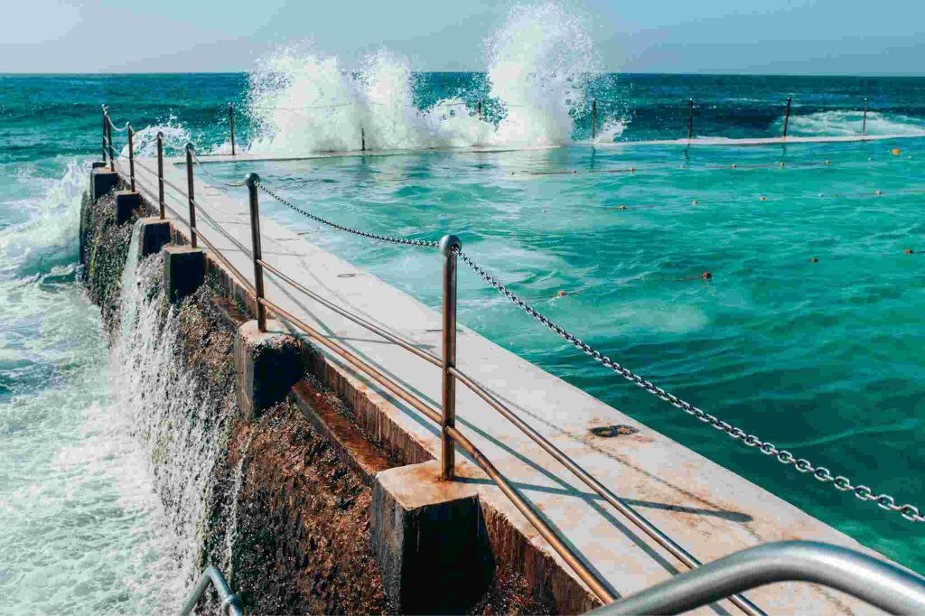 Bondi Icebergs Pools: A Piscina Oceânica Mais Famosa de Sydney 6 Bondi Icebergs Pools - Sydney - imagem Canva