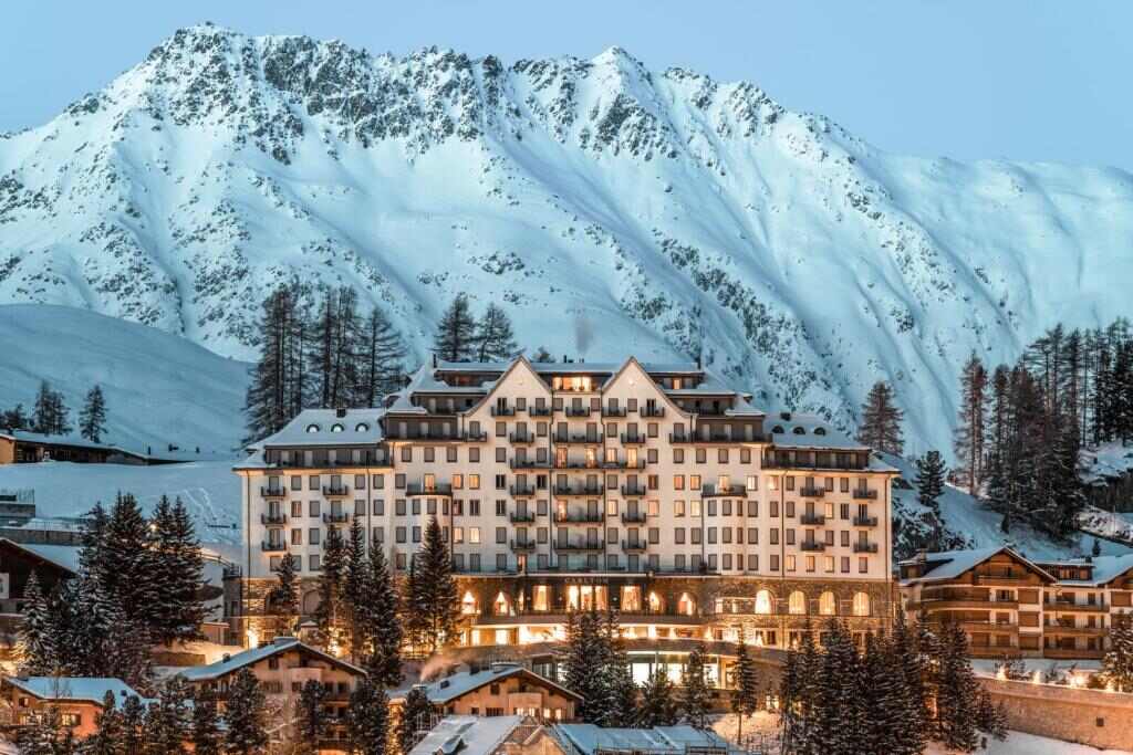 Guia de St. Moritz: A Vila mais Luxuosa dos Alpes Suíços 2 Hotel Carlton St. Moritz - Suíça - foto Booking