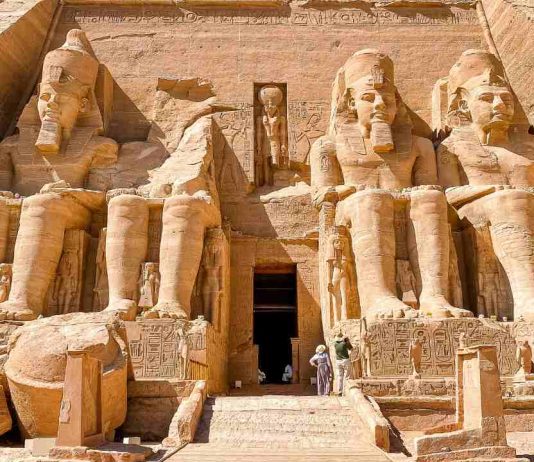 Pacote de Viagem para o Egito 2027: Roteiro com Grupo Pequeno Viagem para o Egito - imagem Canva