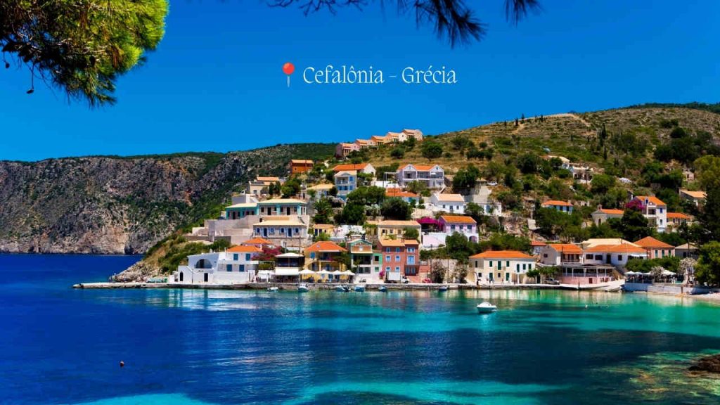 Lugares Mais Bonitos da Grécia: 25 Destinos Incríveis 6 Cefalônia - Grécia - imagem Canva