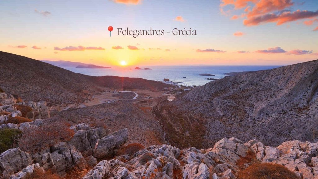Lugares Mais Bonitos da Grécia: 25 Destinos Incríveis 12 Folegandros - Grécia