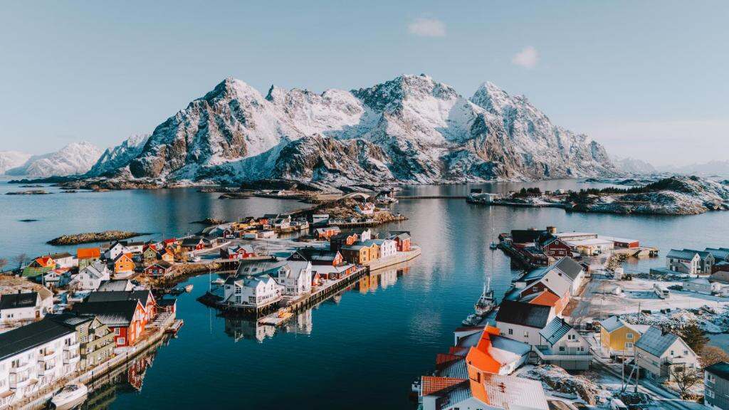 Melhores ilhas para viajar em 2026: 10 destinos que estão em alta segundo a Expedia 11 Ilhas Lofoten - Noruega