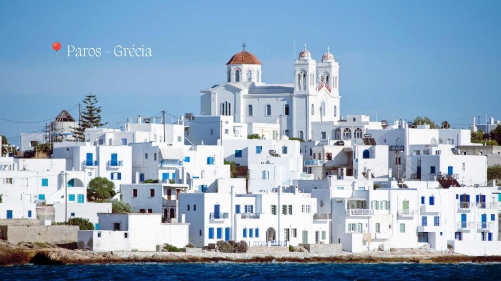 Lugares Mais Bonitos da Grécia: 25 Destinos Incríveis 11 Paros - Grécia - imagem Canva