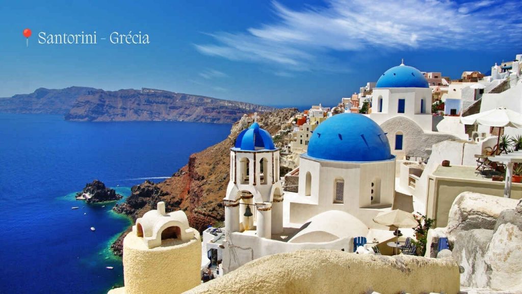 Lugares Mais Bonitos da Grécia: 25 Destinos Incríveis 2 Santorini - Grécia - imagem Canva