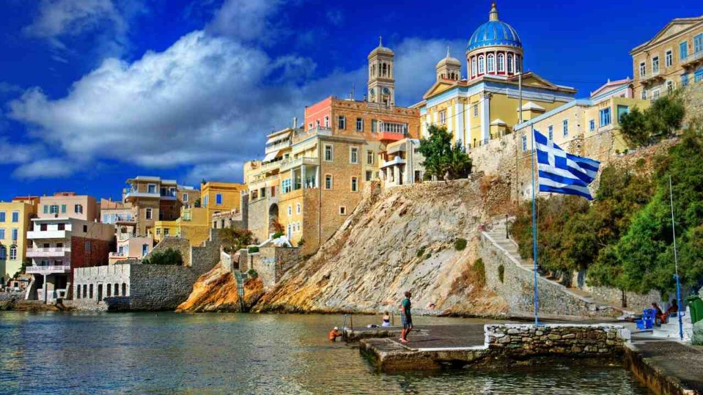 Melhores ilhas para viajar em 2026: 10 destinos que estão em alta segundo a Expedia 9 Ilha de Syros - Grécia