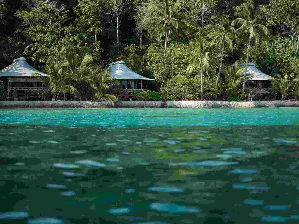 15 Resorts em Ilhas Privadas Mais Incríveis do Mundo 7 Resort Bawah Reserve Indonésia